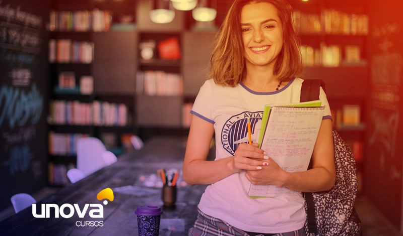Como estudar para o vestibular? Veja cursos que podem ajudar!